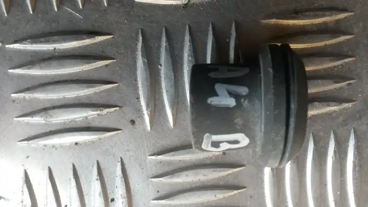 Audi A4 S4 B7 8E 8H (2004 - 2009) 8E0611743A Трубки и шланги — фото 3