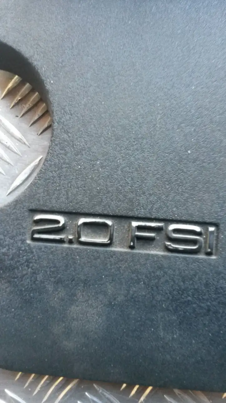 Audi A4 S4 B7 8E 8H (2004 - 2009) 8E0121049L Крышка двигателя декоративная — фото 5