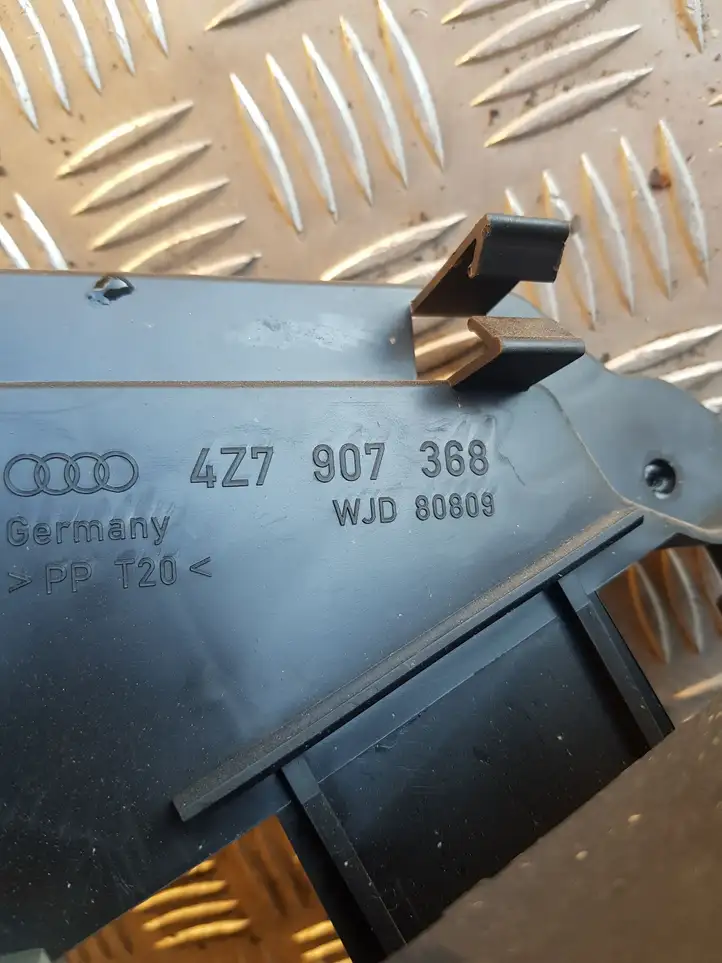 Audi A6 S6 C5 4B (2001 - 2004) 4Z7907368 Прочие детали салона — фото 2