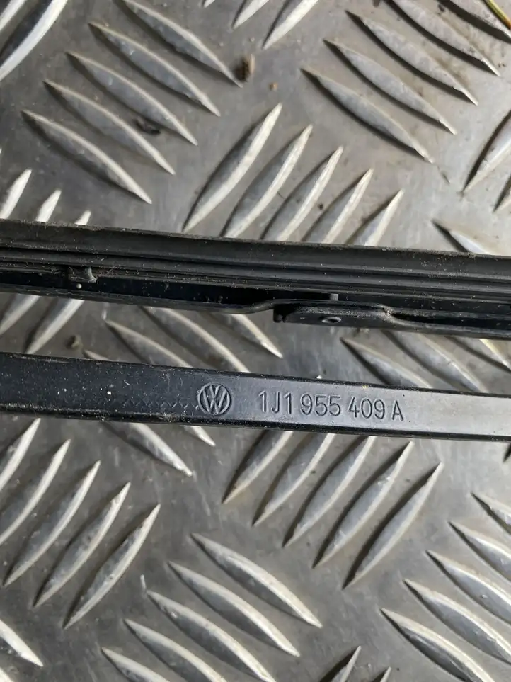 Audi A3/S3 8L (2000 - 2003) 1J1955409A Рычаг стеклоочистителя — фото 3