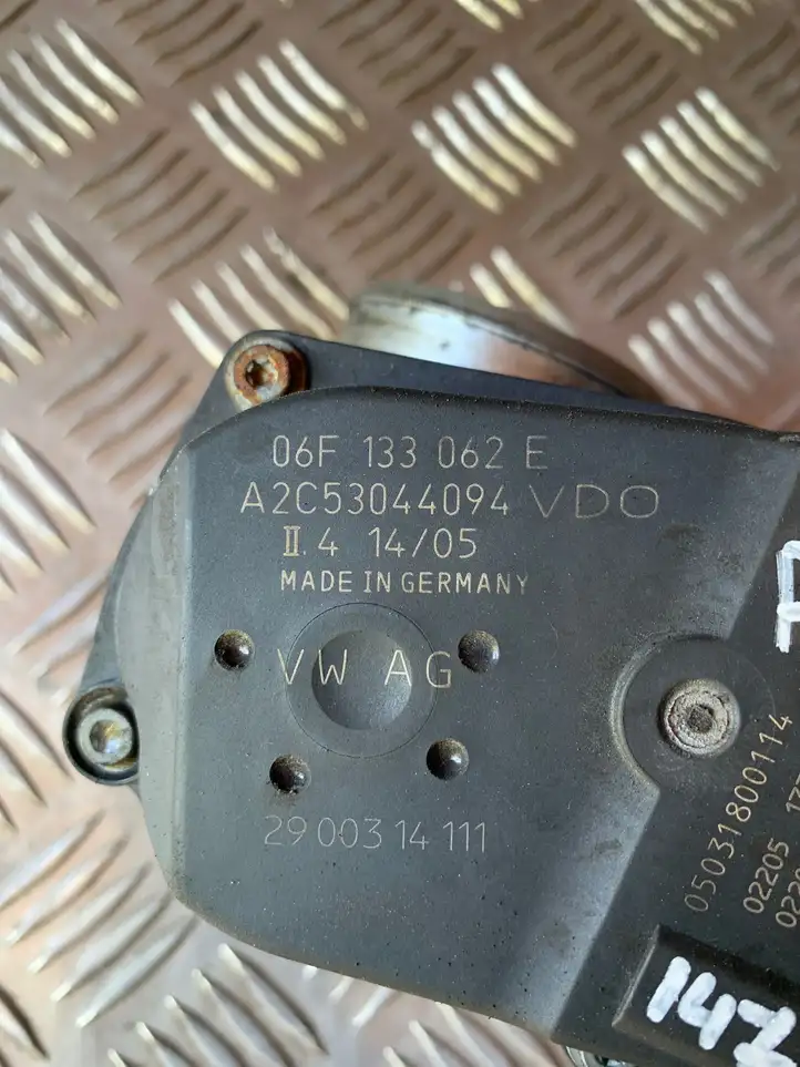 Audi A4 S4 B7 8E 8H (2004 - 2009) 06F133062E Дроссельная заслонка — фото 7