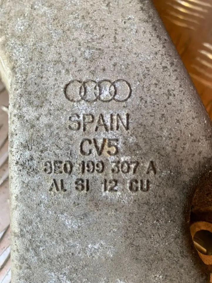 Audi A4 S4 B7 8E 8H (2004 - 2009) 8E0199307A Кронштейн двигателя — фото 4