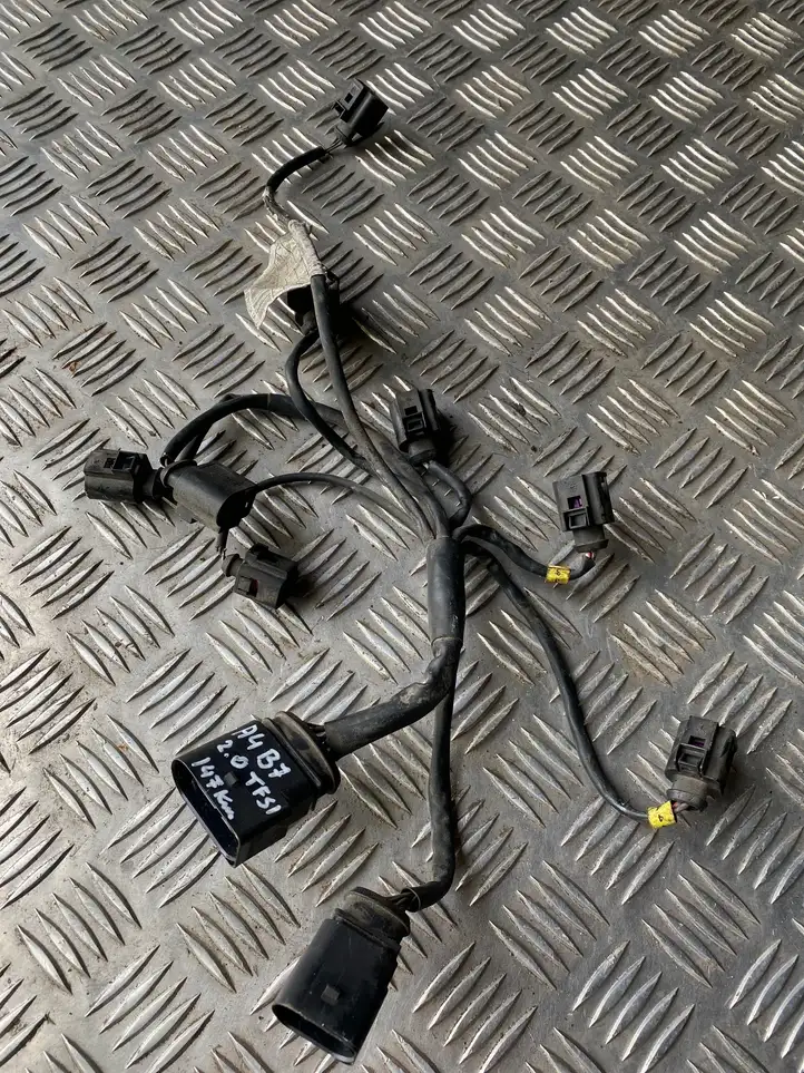 Audi A4 S4 B7 8E 8H (2004 - 2009) 06D971627C Проводка топливных форсунок — фото 1