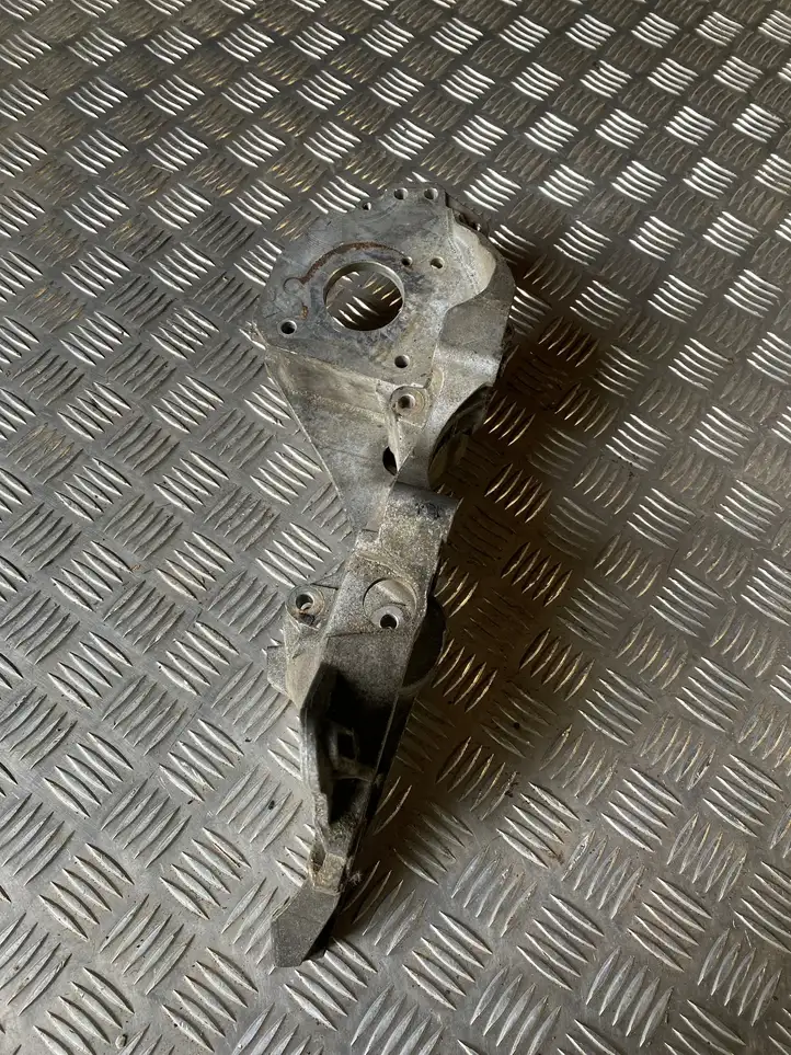 Audi A1 (2010 - 2014) 03L903143Q Кронштейн генератора — фото 4