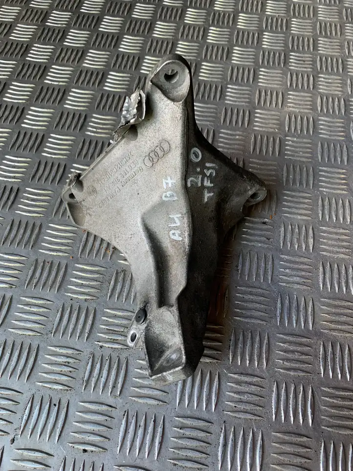Audi A4 S4 B7 8E 8H (2004 - 2009) 8E0199308 Кронштейн двигателя — фото 3