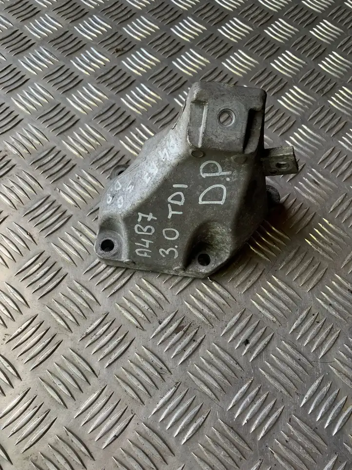 Audi A4 S4 B7 8E 8H (2004 - 2009) 8E0199308A Кронштейн двигателя — фото 1