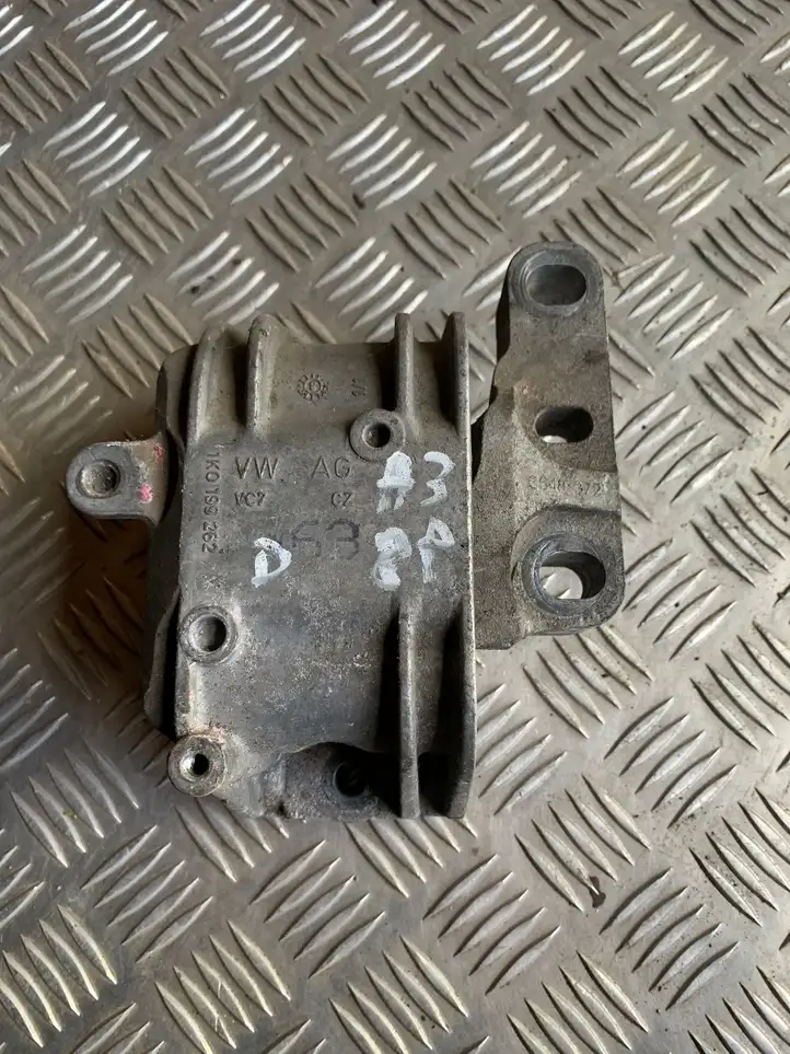 Audi A3/S3 8L (2000 - 2003) 1K0199262M Опора двигателя — фото 1