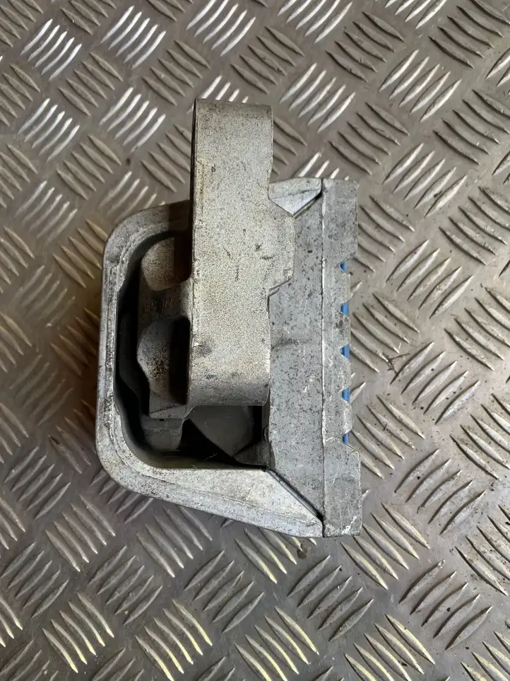 Audi A3/S3 8L (2000 - 2003) 1K0199262P Опора двигателя — фото 2