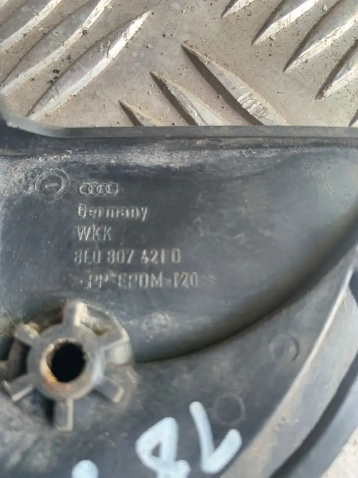 Audi A3/S3 8L (2000 - 2003) 8L0807421D Прочие внешние детали — фото 3
