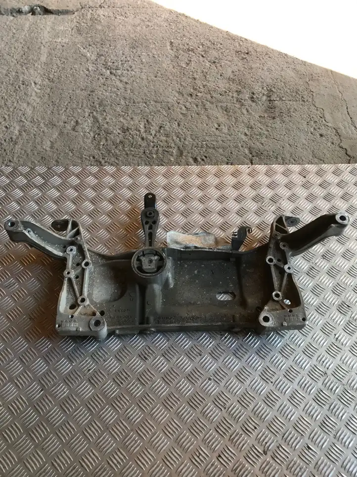 Audi A3/S3 8P (2004 - 2008) 1K0199369F Передняя балка подвески — фото 1