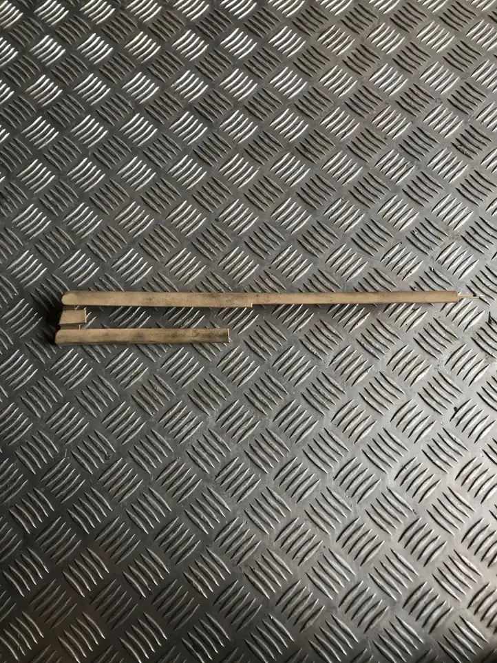 Volkswagen Touareg I (2002 - 2010) 7L0881464 Отделка салазок сиденья пассажира — фото 5