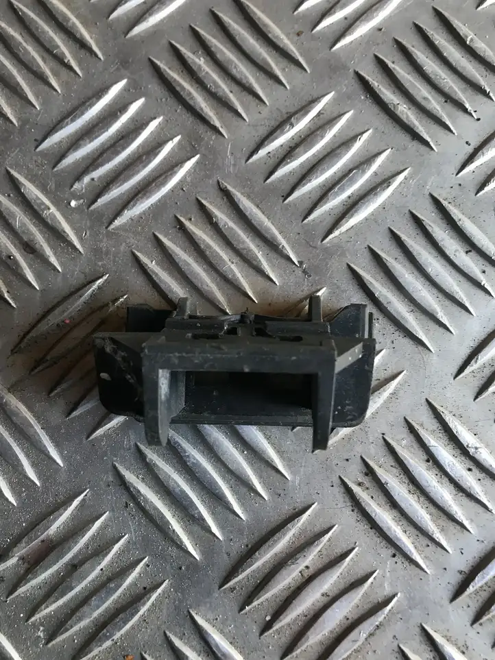 Volkswagen Touareg I (2002 - 2010) 7L0853238A Нижняя обшивка стойки B — фото 5