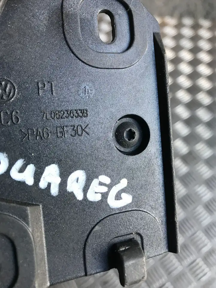 Volkswagen Touareg I (2002 - 2010) 7L0823633B Ручка открытия капота — фото 2