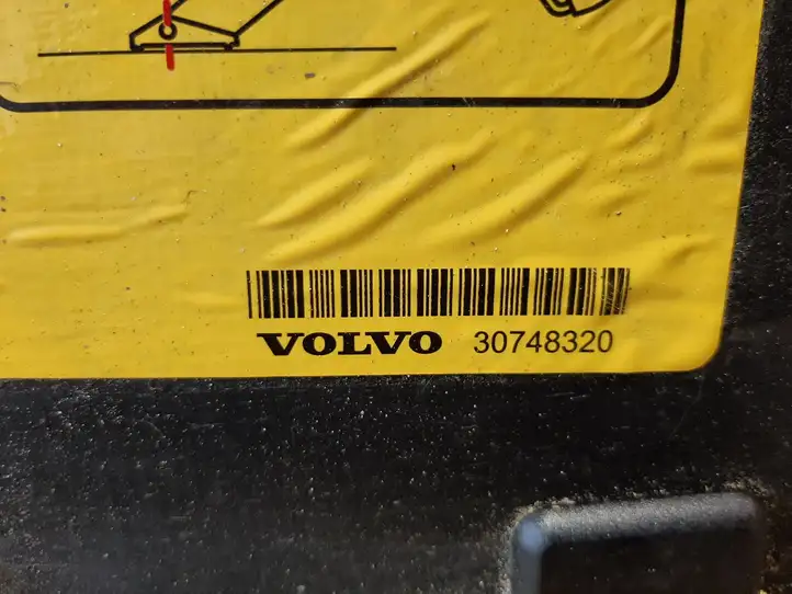 Volvo V70 (2004 - 2007) 30748320 Пол багажника — фото 4