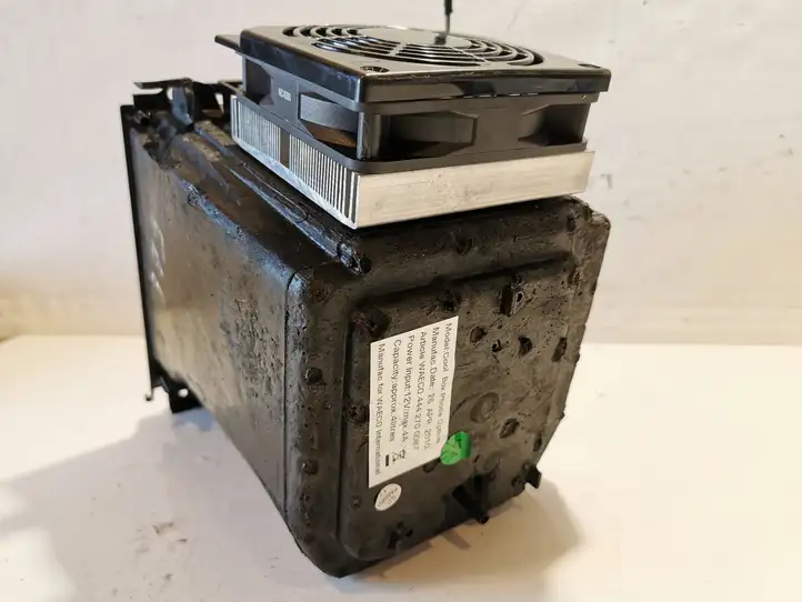 Land Rover Range Rover Sport L494 (2009 - 2013) AH22045R18ABW Автомобильный холодильник — фото 5