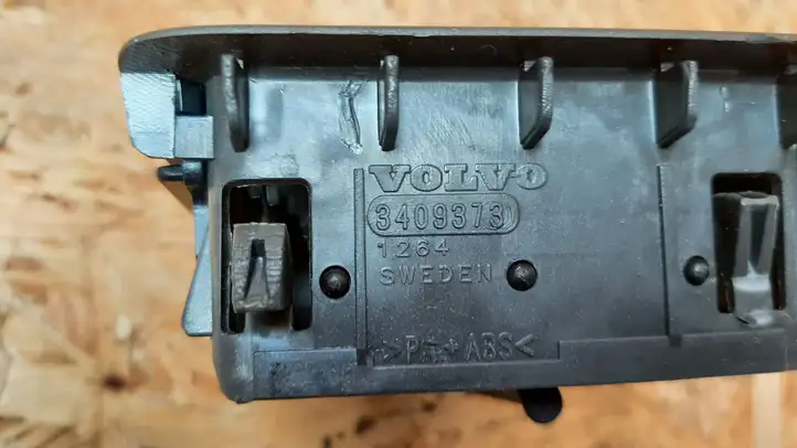 Volvo V70 (2000 - 2004) 3409373 Боковой воздушный дефлектор — фото 2