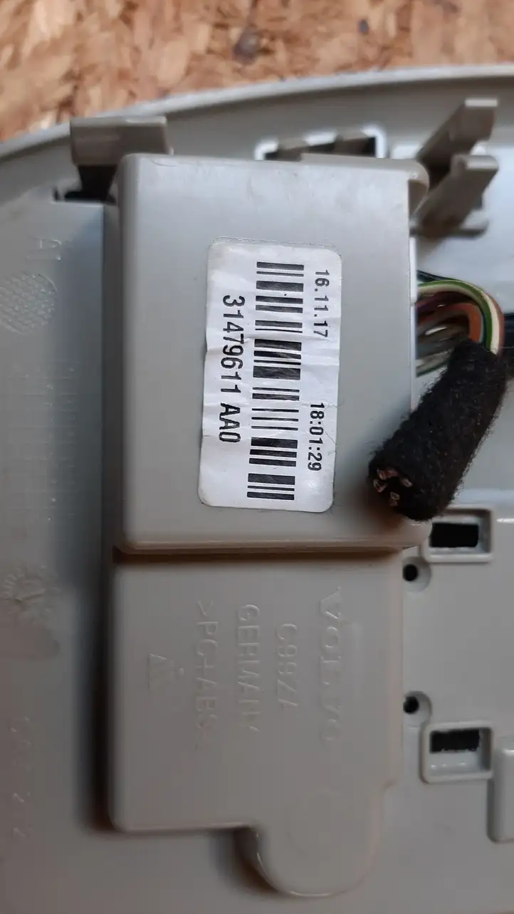 Volvo XC90 (2014 - 2019) 31443745 Передняя подсветка — фото 8