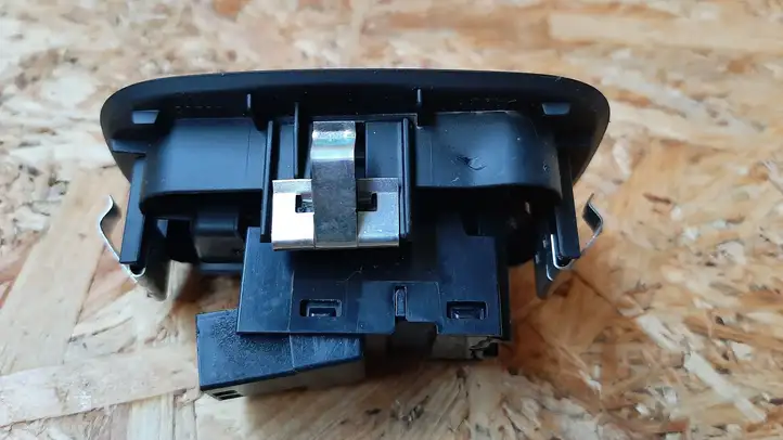 Volvo XC60 (2013 - 2017) 31433408 Кнопка стеклоподъемников — фото 6