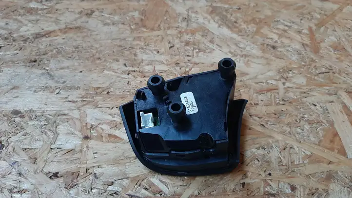 Volvo XC60 (2013 - 2017) 31334463 Кнопки на рулевом колесе — фото 4