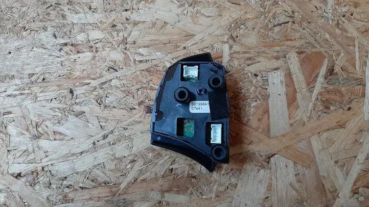 Volvo V70 (2007 - 2013) 30739641 Кнопки на рулевом колесе — фото 7