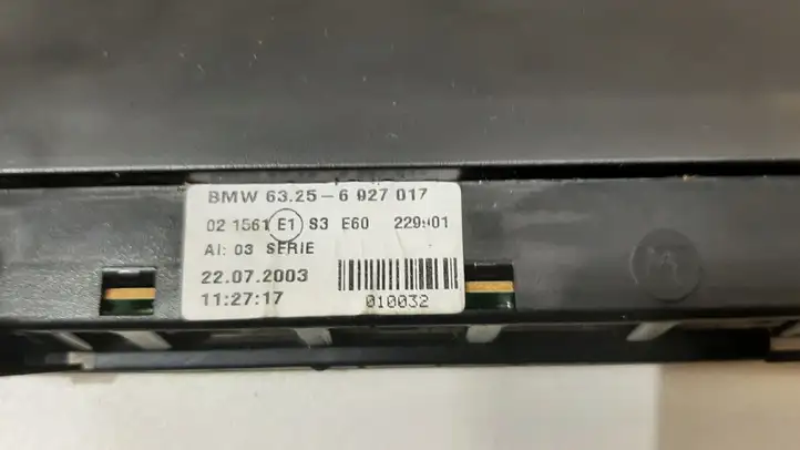 BMW 5 E60 E61 (2004 - 2010) 6927017 Дополнительный стоп фонарь — фото 2
