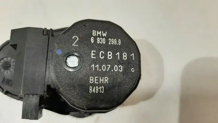 BMW 5 E60 E61 (2004 - 2010) 69302999 Двигатель задвижки потока воздуха — фото 3