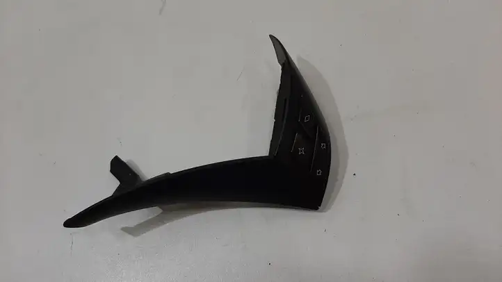 BMW 5 E60 E61 (2004 - 2010) 6935834 Кнопки на рулевом колесе — фото 1