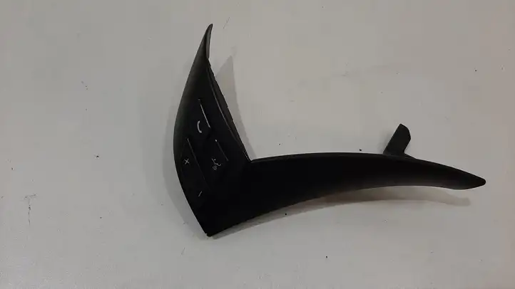 BMW 5 E60 E61 (2004 - 2010) 6935833 Кнопки на рулевом колесе — фото 1