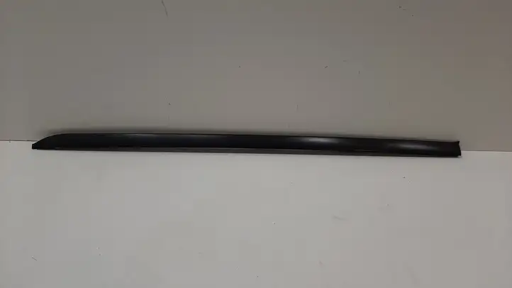 BMW 5 E60 E61 (2004 - 2010) 7045447 Накладка стоек лобового стекла — фото 1