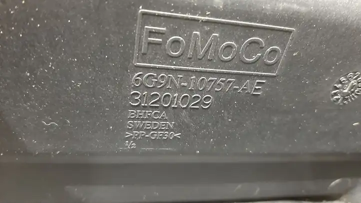 Volvo XC60 (2013 - 2017) 31201029 Площадка аккумулятора — фото 6
