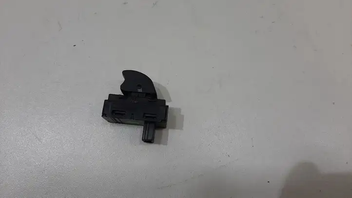 BMW 5 E60 E61 (2004 - 2010) 6922244 Кнопка стеклоподъемников — фото 4
