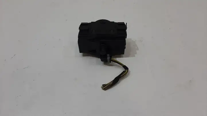 BMW 3 E90 E91 (2005 - 2012) 6932794 Включатель фонарей — фото 3