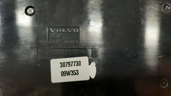 Volvo V50 (2004 - 2008) 30797730 Включатель (включатели) памяти — фото 6