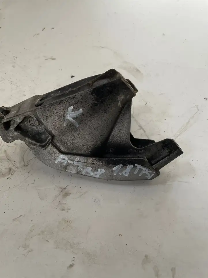 Audi A4 S4 B8 8K (2007 - 2011) 8K0199307 Кронштейн двигателя — фото 3