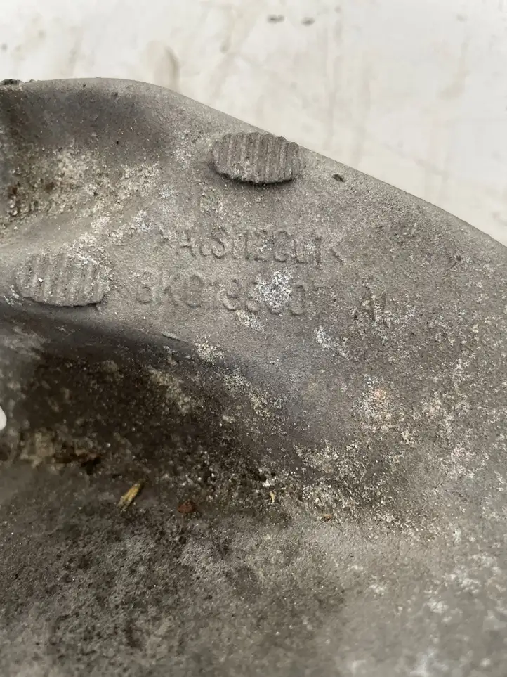 Audi A4 S4 B8 8K (2007 - 2011) 8K0199307 Кронштейн двигателя — фото 4