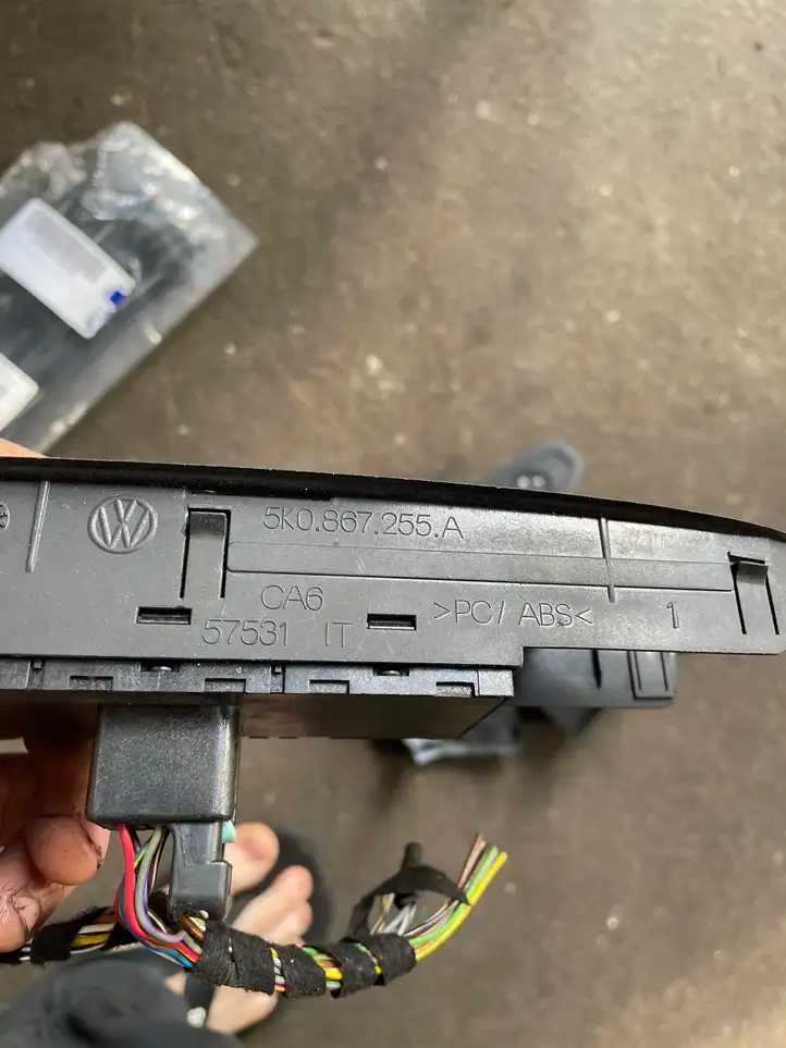Volkswagen Golf VI (2009 - 2013) 5K0867255A Блок кнопок стеклоподъемников — фото 3