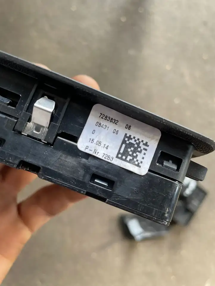 BMW 1 F20 F21 (2011 - 2019) 7283832 Блок кнопок стеклоподъемников — фото 3