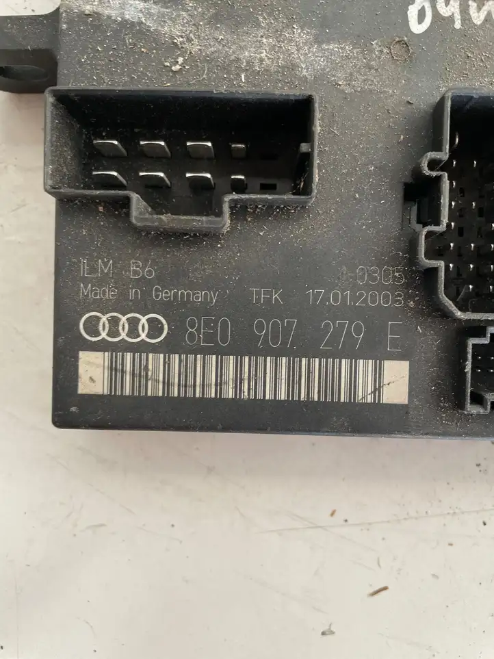 Audi A4 S4 B6 8E 8H (2000 - 2006) 8E0907279E Модуль комфорта — фото 2