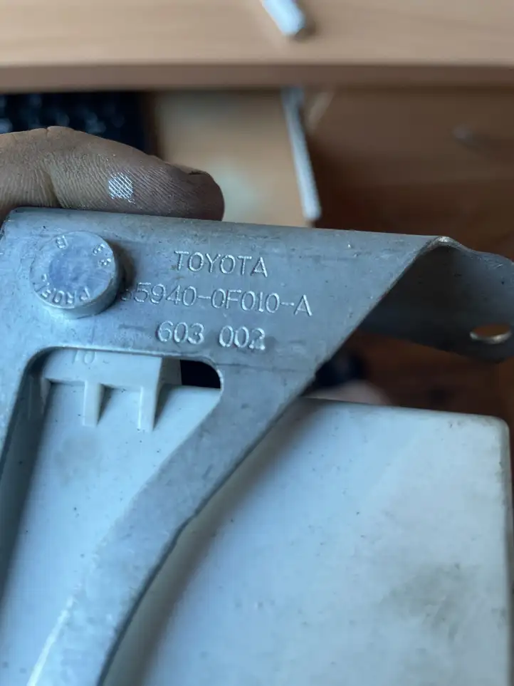 Toyota Corolla Verso AR10 (2004 - 2009) 59400F010A Реле стеклоочистителей — фото 2