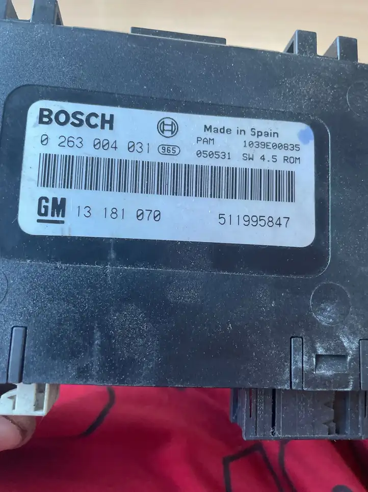 Opel Zafira B (2006 - 2008) 511995847 Блок управления парктрониками — фото 2