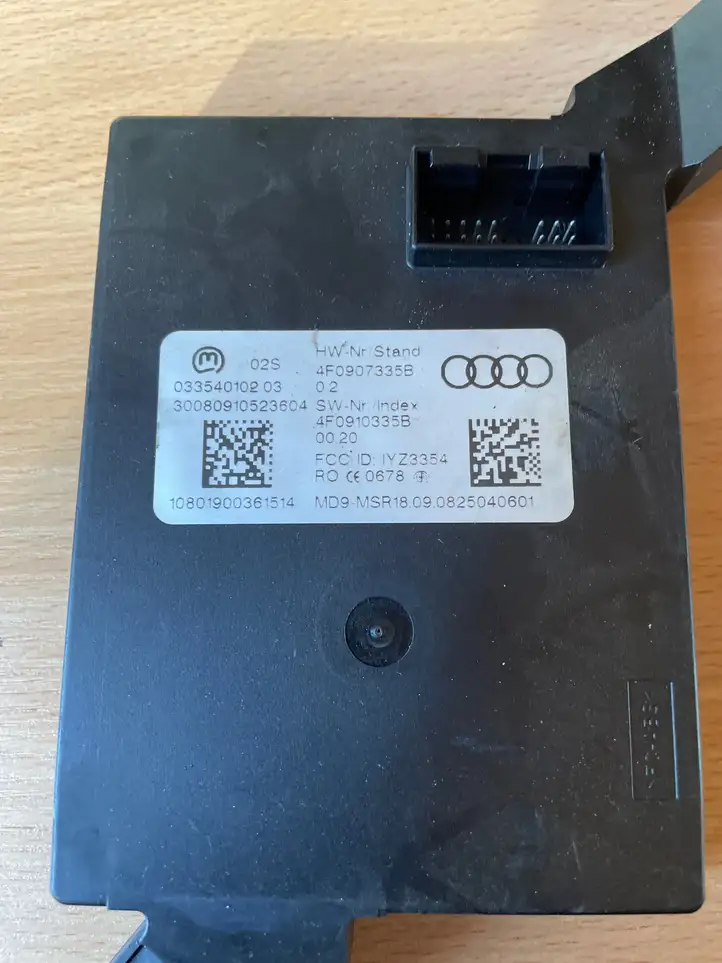 Audi A6 S6 C6 4F (2008 - 2011) 4F0907335B Блок бесключевого доступа — фото 2