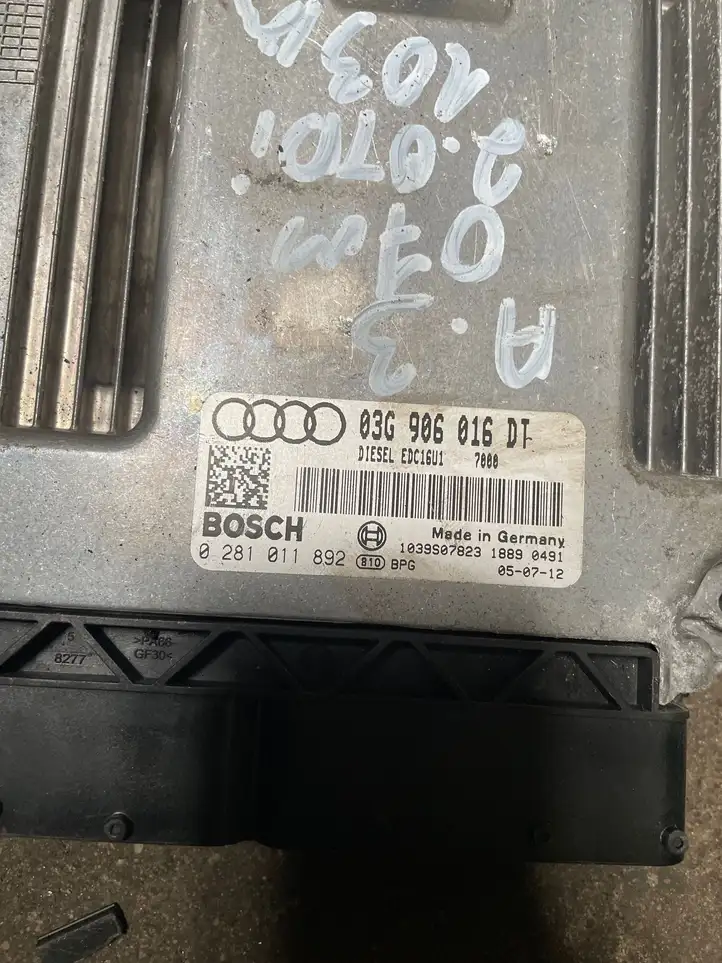 Audi A3/S3 8P (2004 - 2008) 03G906016DT Блок управления двигателем (ЭБУ) — фото 2
