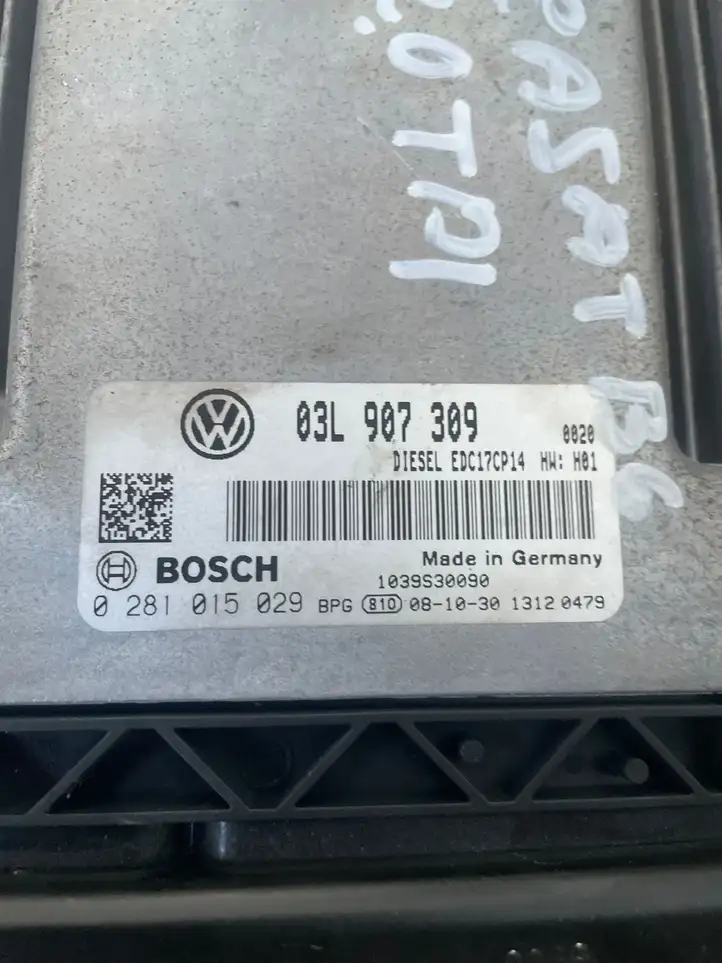 Volkswagen PASSAT B6 (2005 - 2010) 03L907309 Блок управления двигателем (ЭБУ) — фото 2