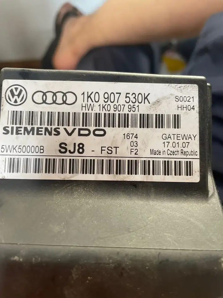 Volkswagen Touran I (2003 - 2010) 1K0907530K Модуль Gateway — фото 2