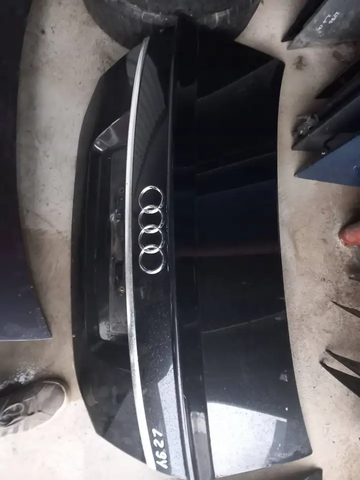 Audi A6 S6 C6 4F (2004 - 2008) Lz9y Крышка багажника — фото 2