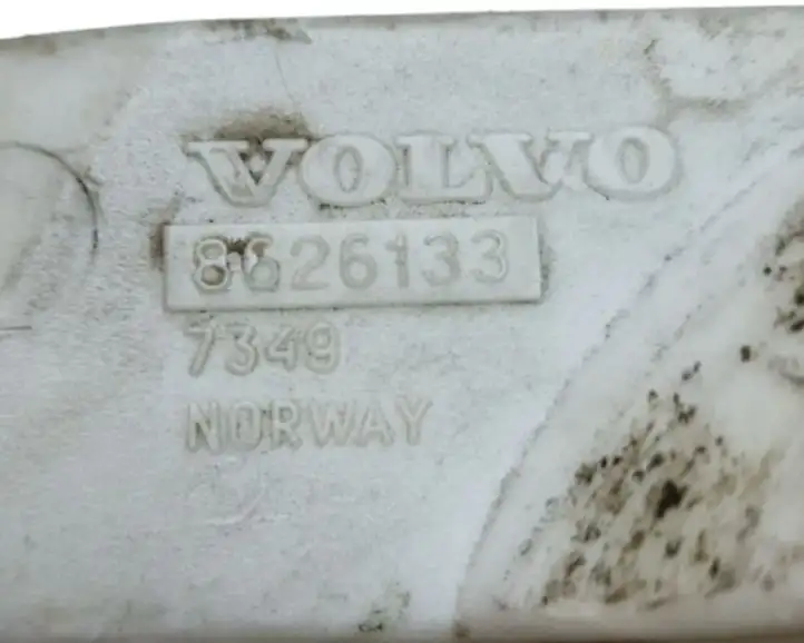 Volvo V70 (2000 - 2004) 8626133 Болт крепления запасного колеса — фото 7