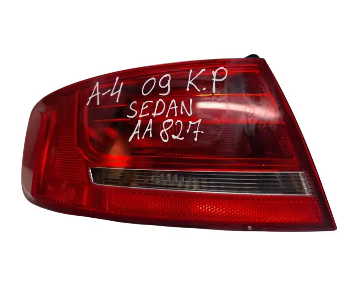 Audi A4 S4 B8 8K (2007 - 2011) 8K5945095D Задний фонарь в кузове — фото 2