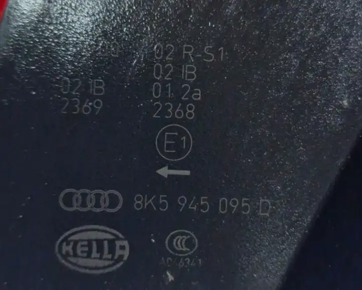 Audi A4 S4 B8 8K (2007 - 2011) 8K5945095D Задний фонарь в кузове — фото 9