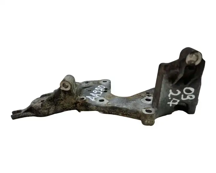 Audi A4 S4 B8 8K (2007 - 2011) 059130147N Кронштейн топливного насоса — фото 4