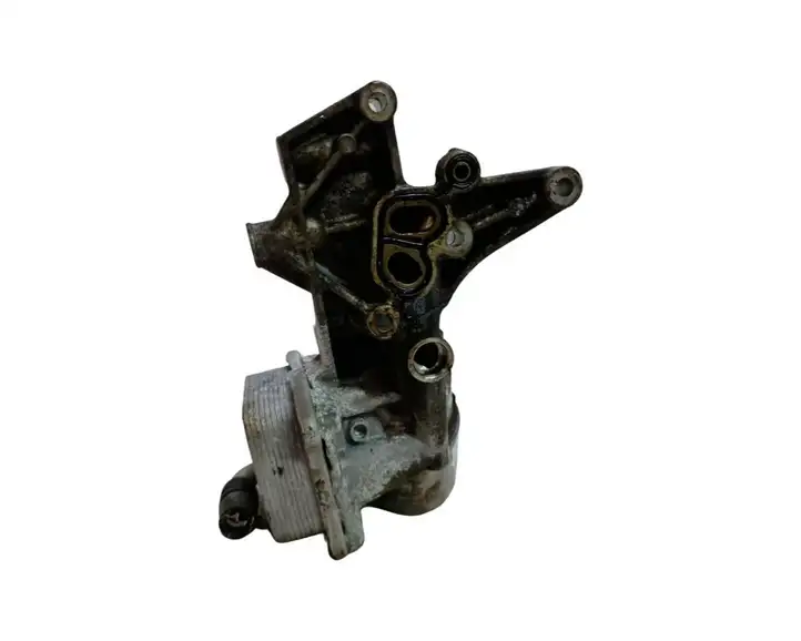 Audi A3/S3 8P (2008 - 2013) 03F903143H Кронштейн масляного фильтра — фото 2